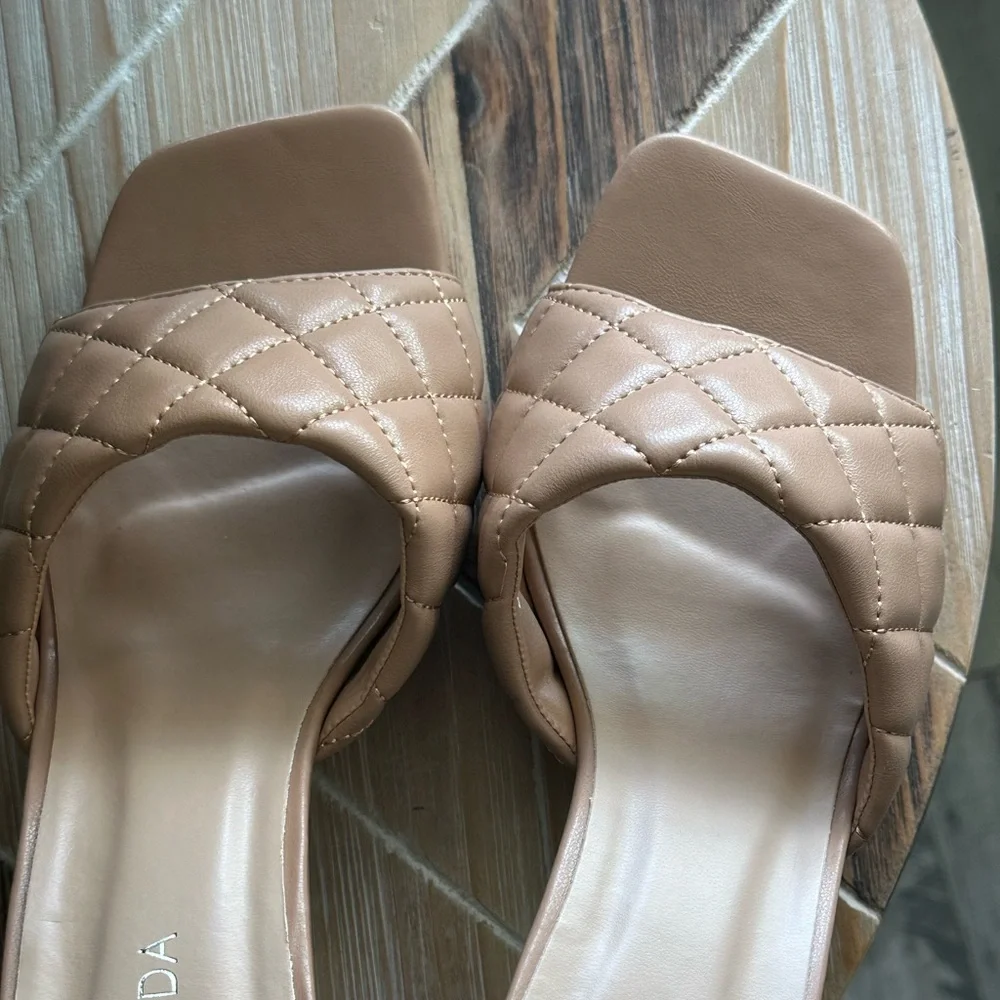 NEW‼️ Beige Quilted Slide-In Heels - Picture 3 of 7